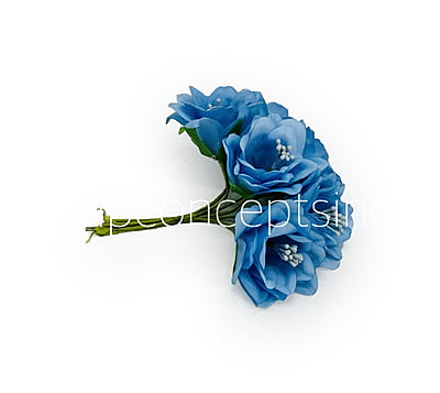 Berry Blue Daffodils on Stick Berry Blue Daffodils on Stick