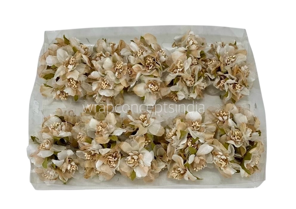 Beige Flowers with Glitter Pollen