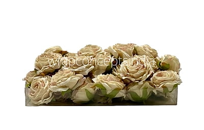 Ecru Small Roses