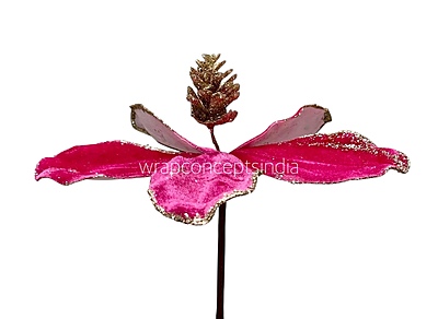 Velvet Flower with Gitter Pine Center Velvet Flower with Gitter Pine Center