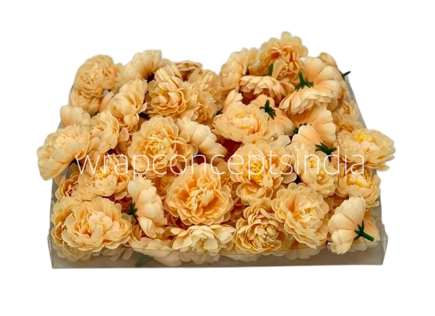 Creamy Yellow Small Dahlia